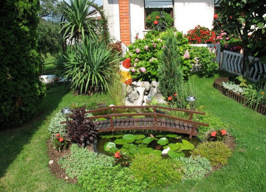 Украшение садового участка