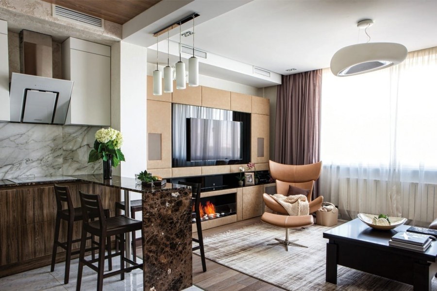 Кухня-гостиная в загородном доме 35кв