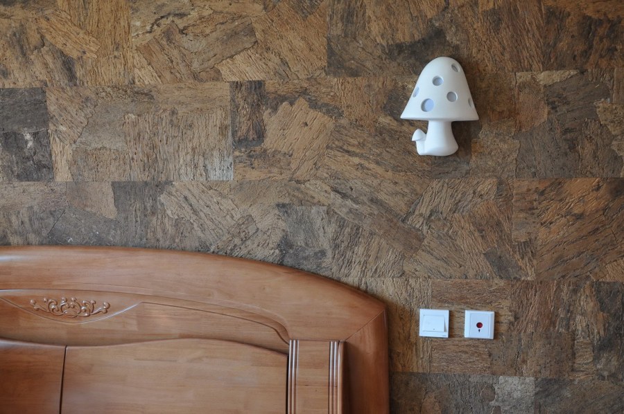 Пробковое покрытие для стен в интерьере