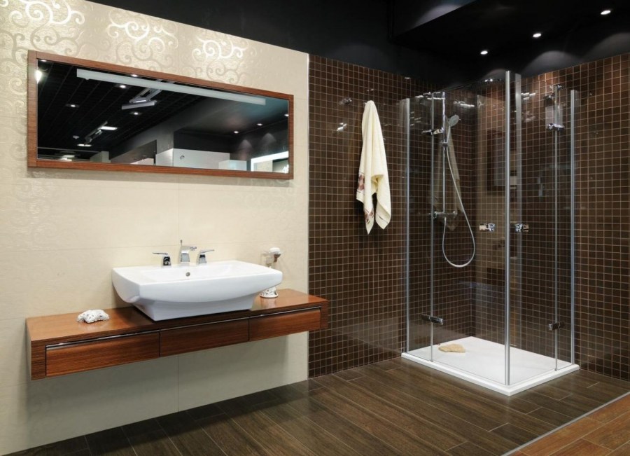 Ванная комната с душевой