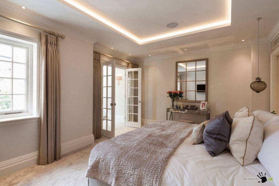 Бежевая стена