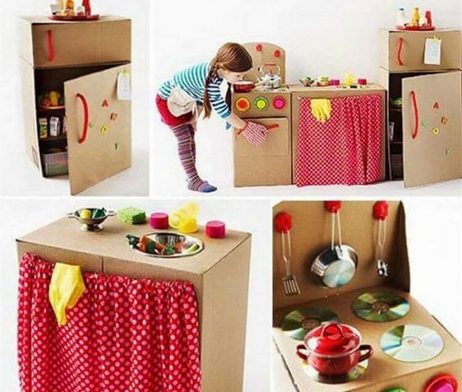 Кухня для ребенка из картонных коробок