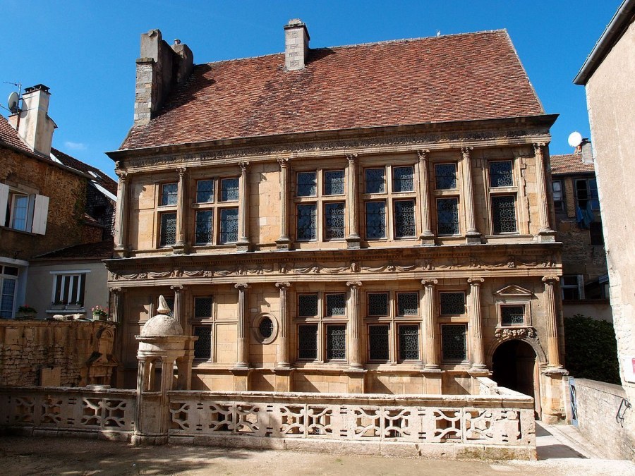 Дом в стиле Ренессанс