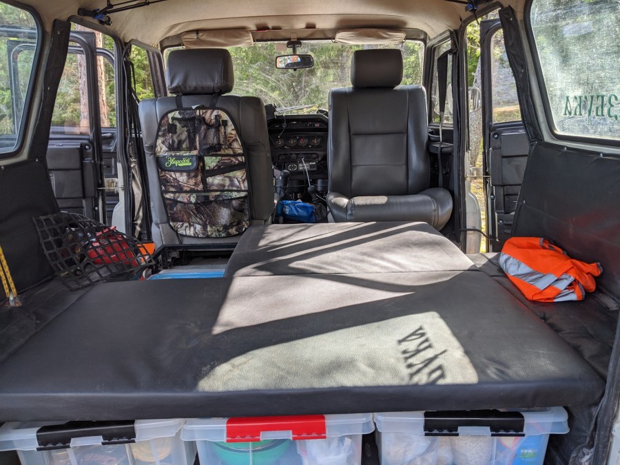 Land Rover Defender 2007 салон