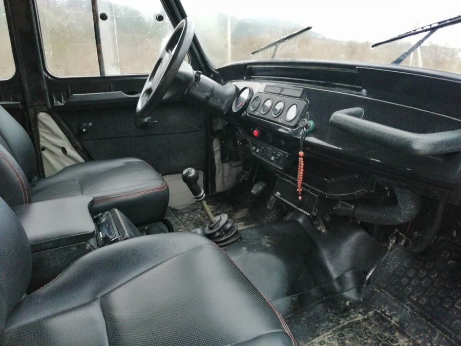 Панель УАЗ Hunter 2005