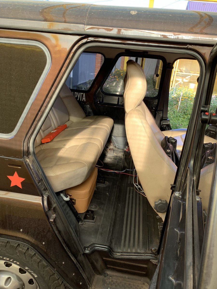 УАЗ 469 Хантер салон