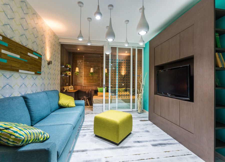 Гостиная с яркими акцентами