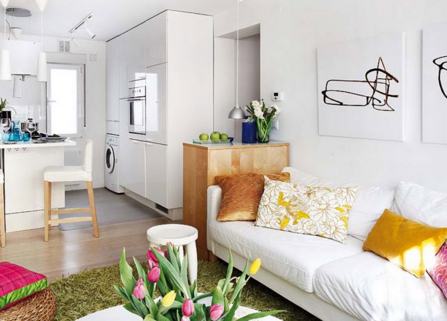 Гостиная в ярких тонах