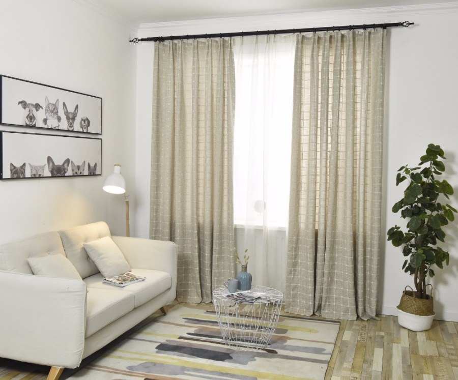 Шторы для спальни в серых тонах