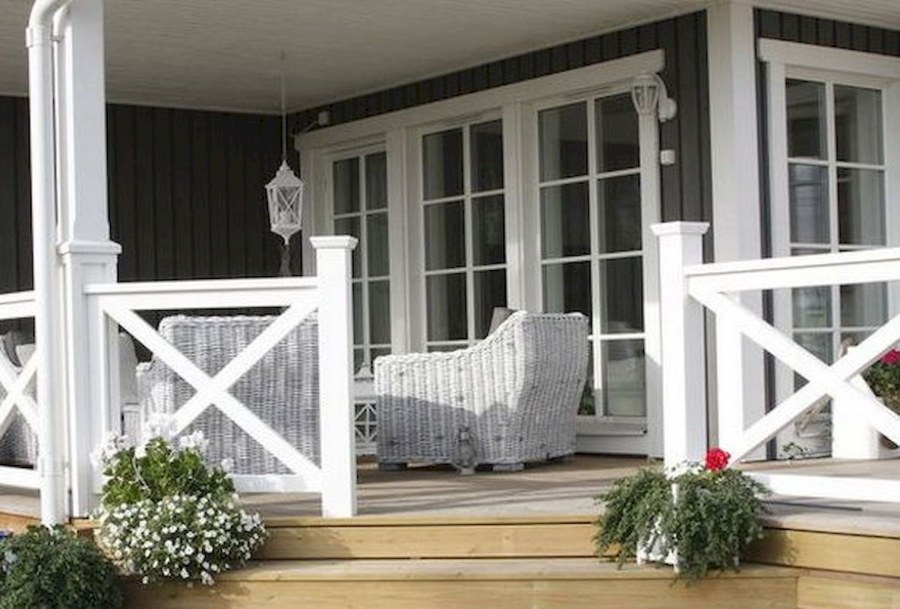 Крыльцо в скандинавском стиле