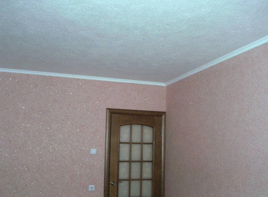 Жидкие обои на потолок