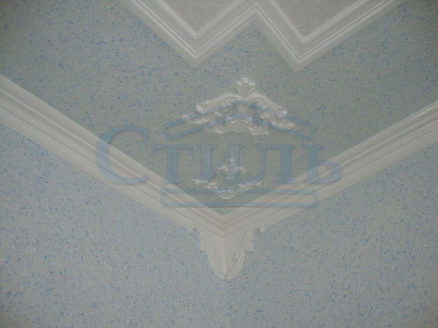 Потолок из жидких обоев