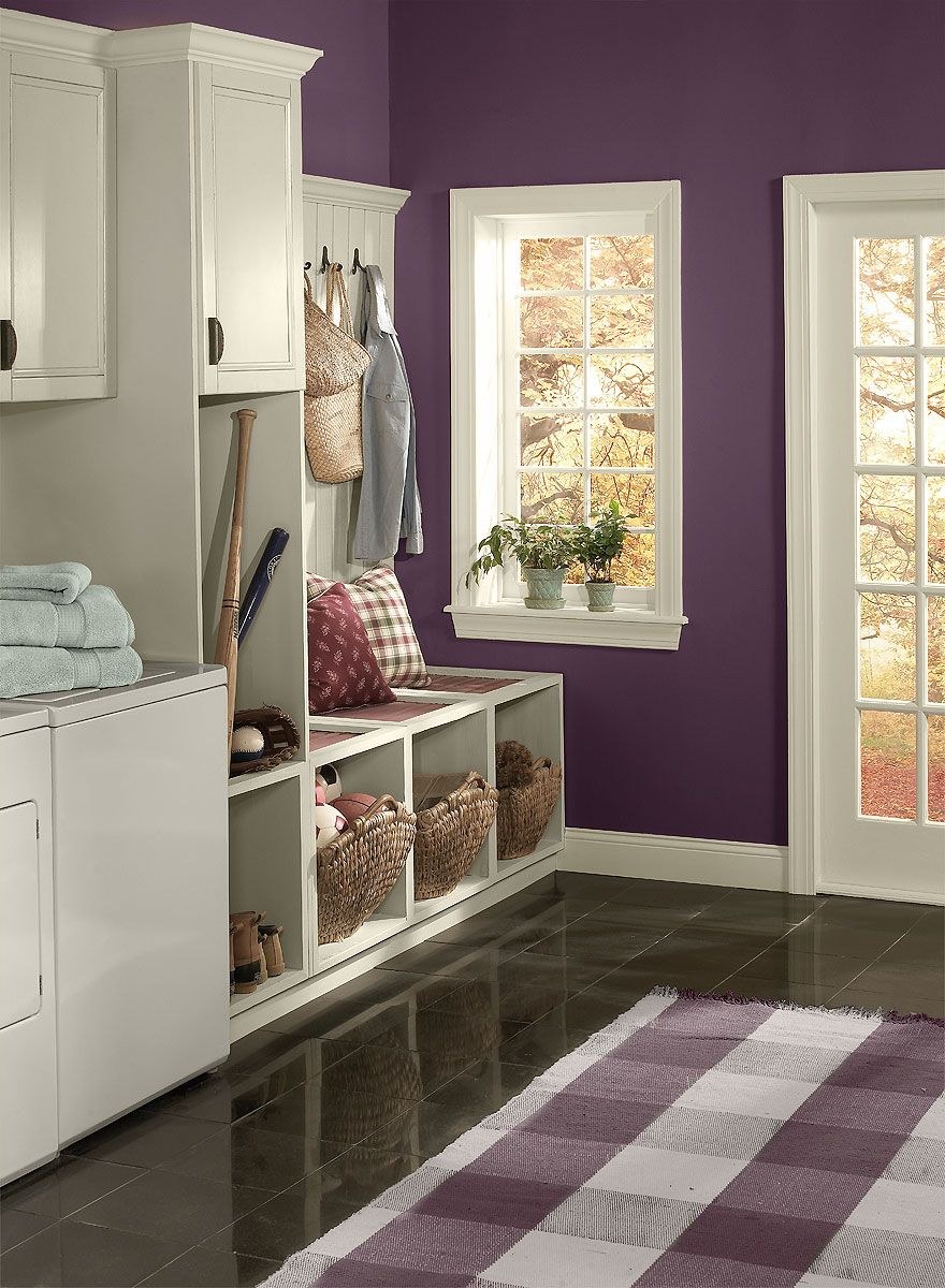 Интерьер прихожей шкаф в сиреневом цвете