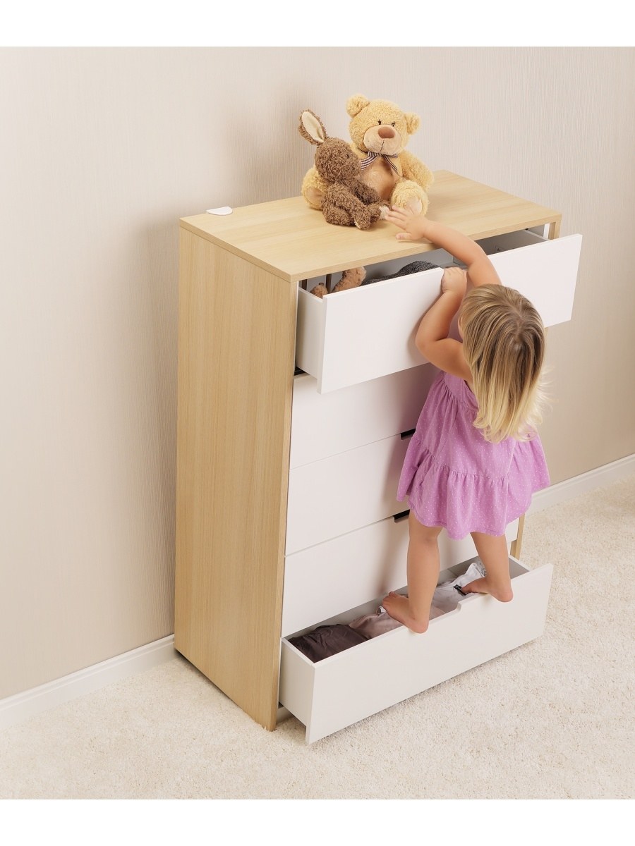 Опрокидывание мебели