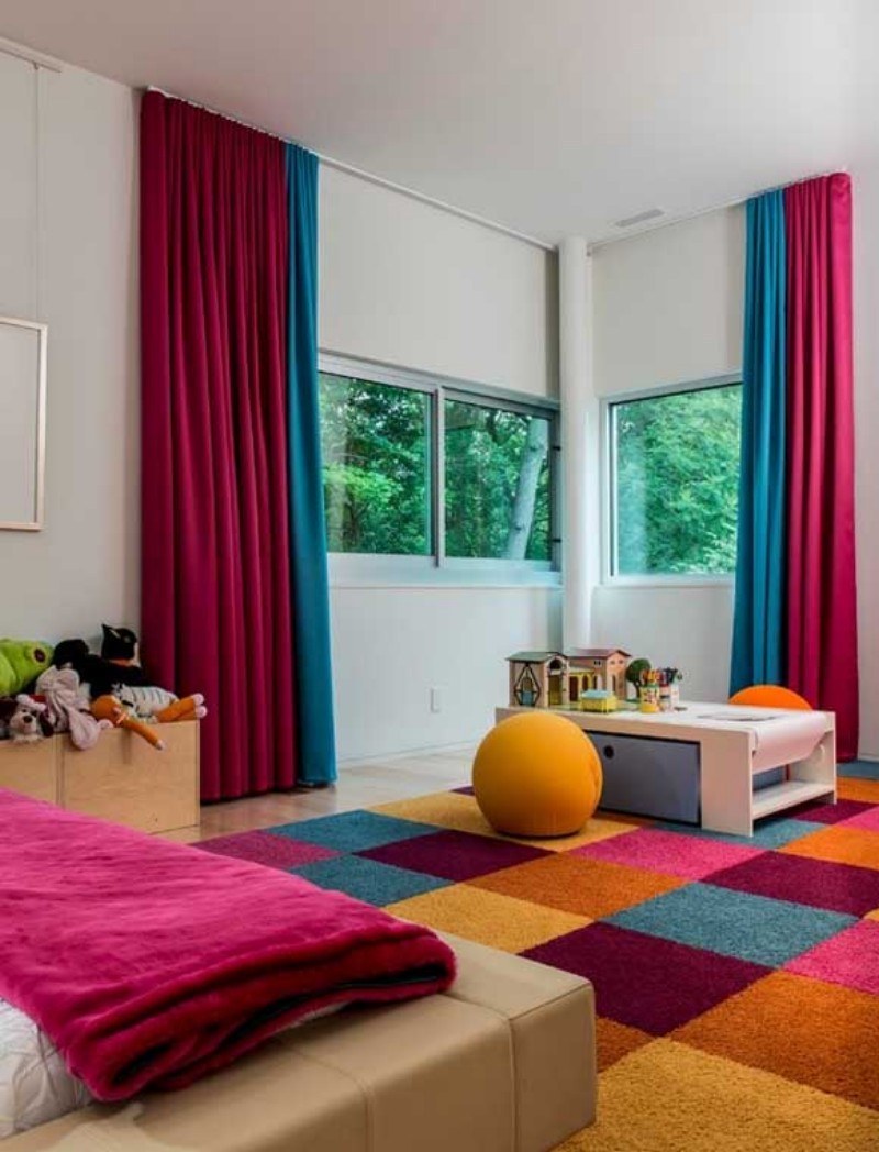 Яркие шторы