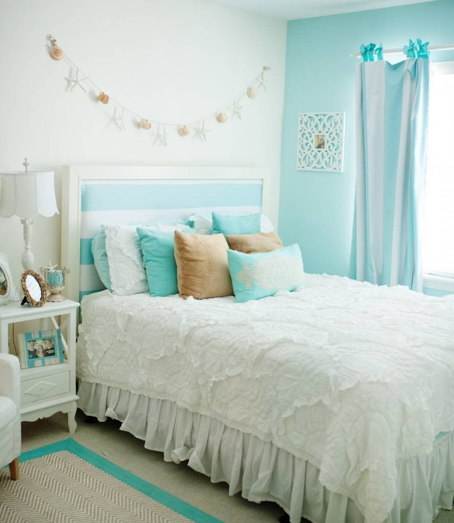 Комната в бирюзовом стиле