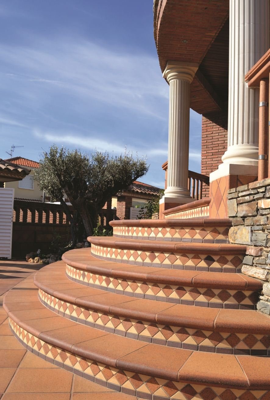 Входные ступеньки