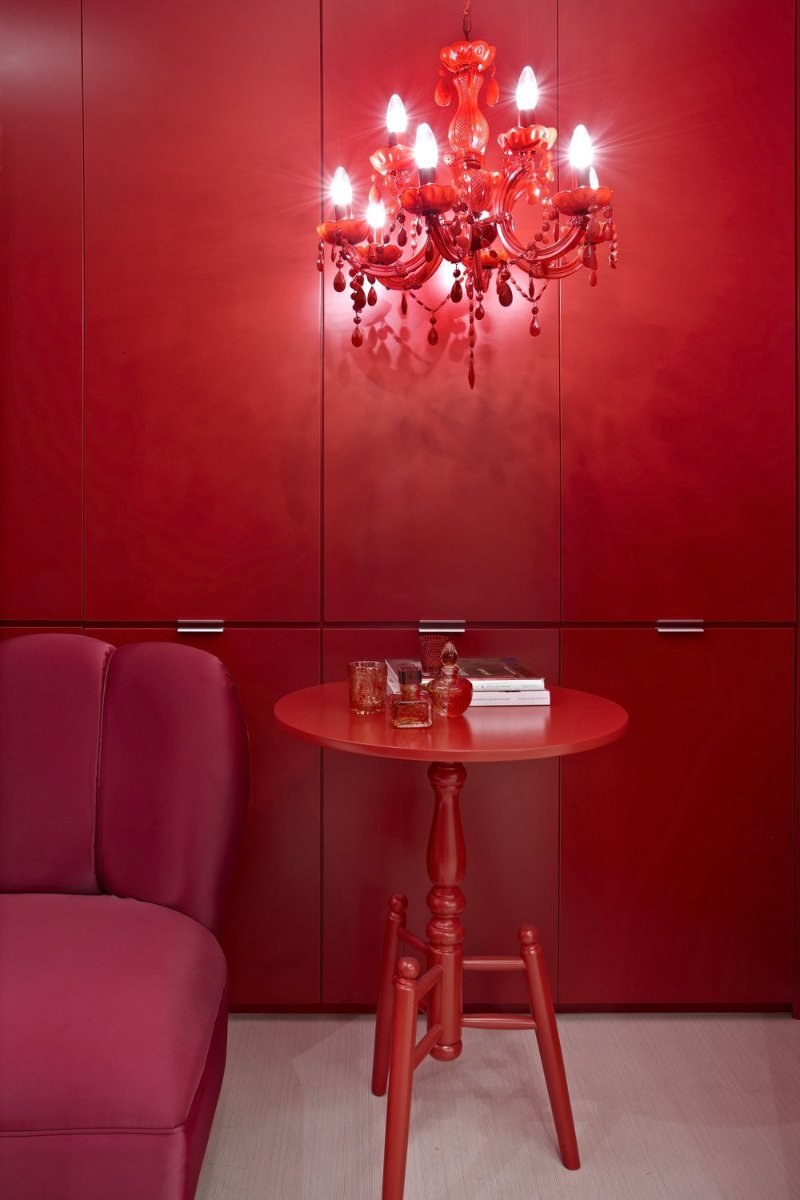 Обои сочетание приглушенный красный комната для мужчин