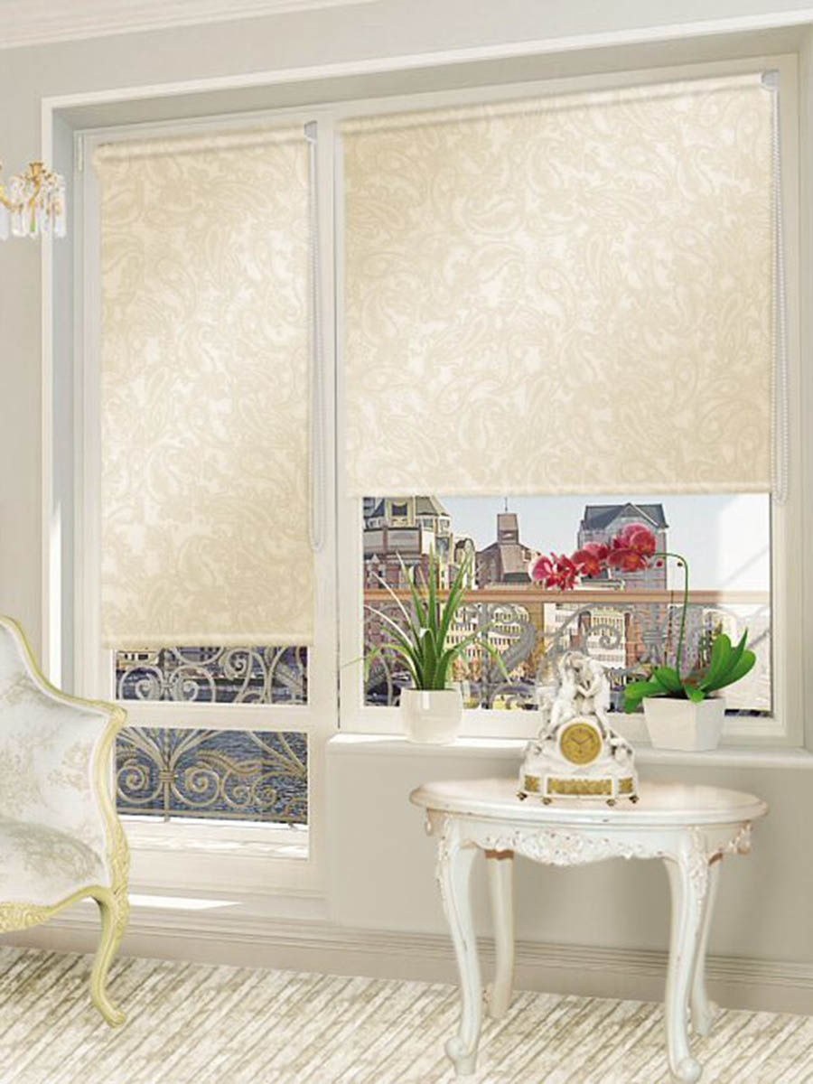 Римские шторы в классическом интерьере