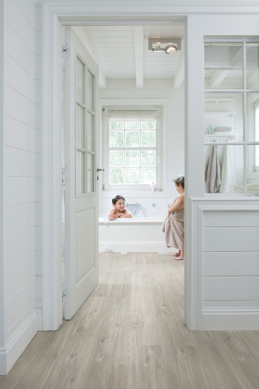 Дуб каньон серый пилёный винил - Balance Glue Plus