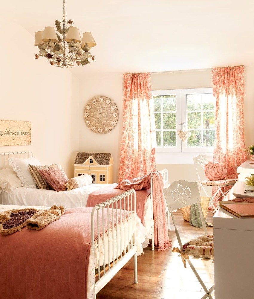 Интерьер женской комнаты