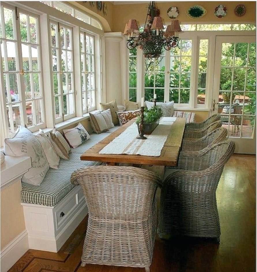 Уютная веранда на даче