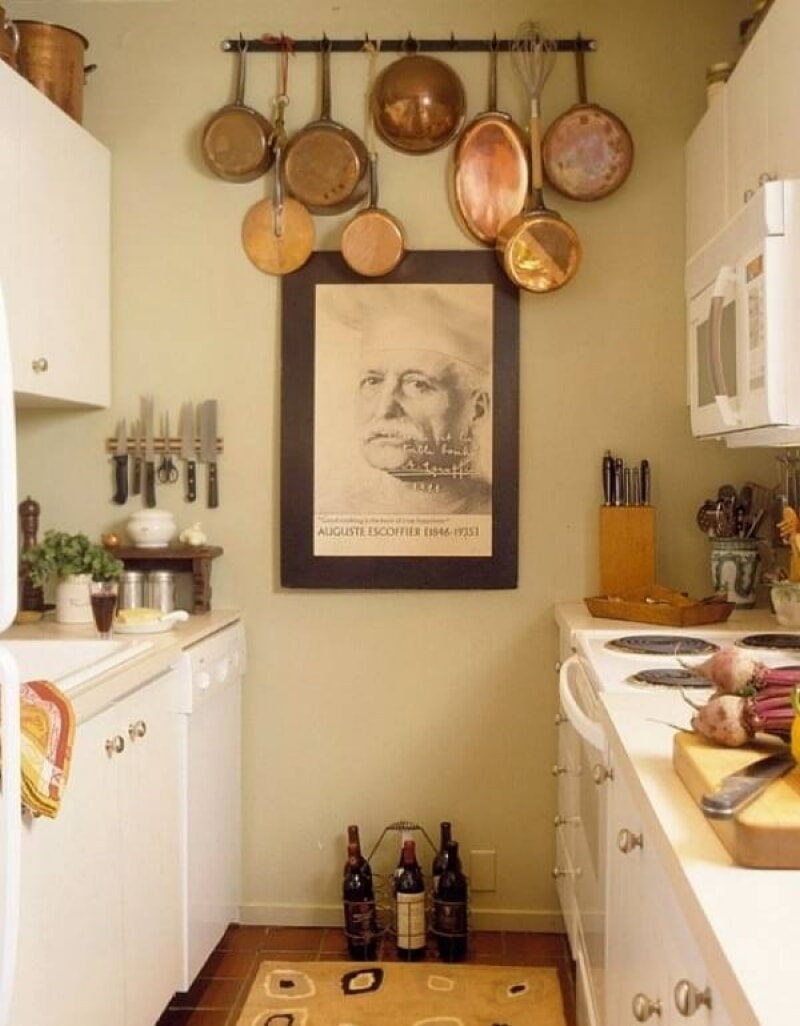 Украшение стены на кухне