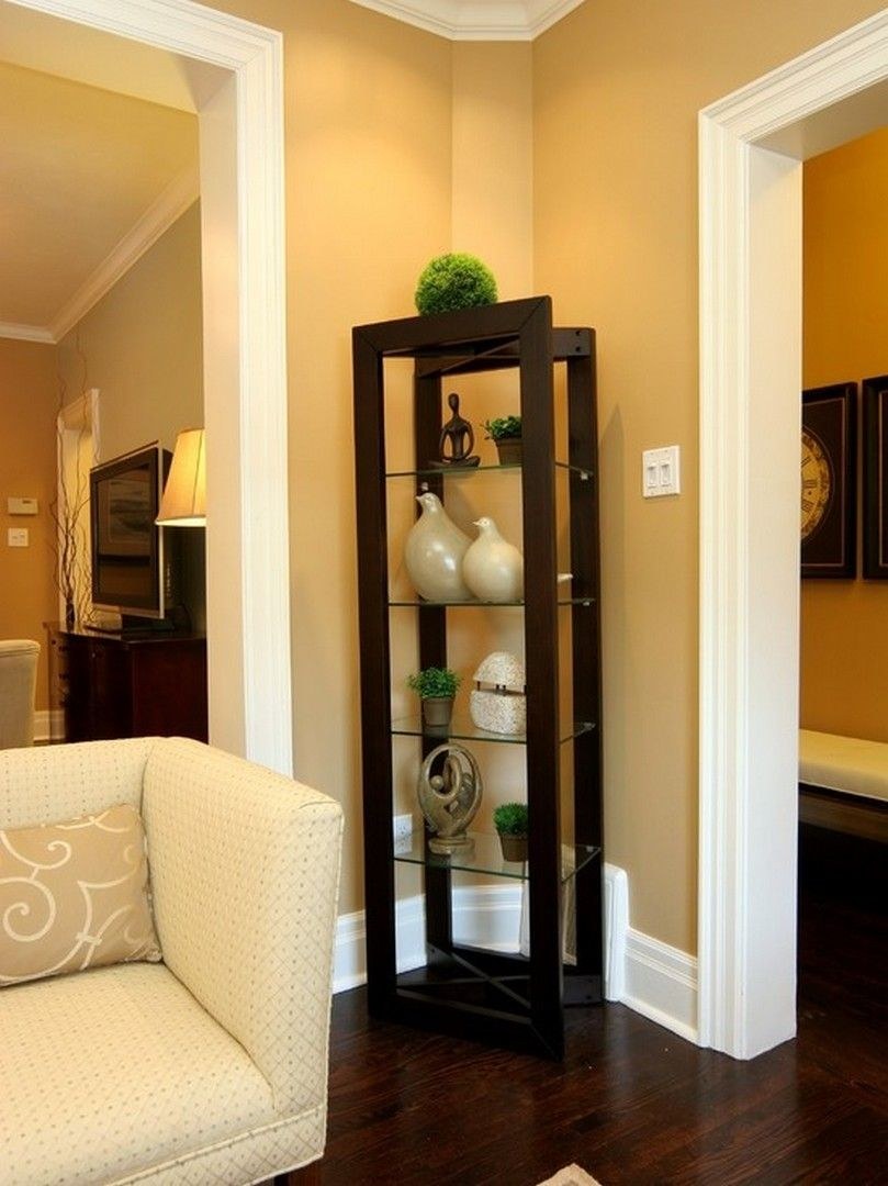 Угол гостиной