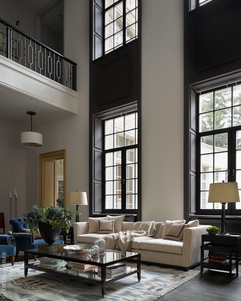 Гостиная со вторым светом