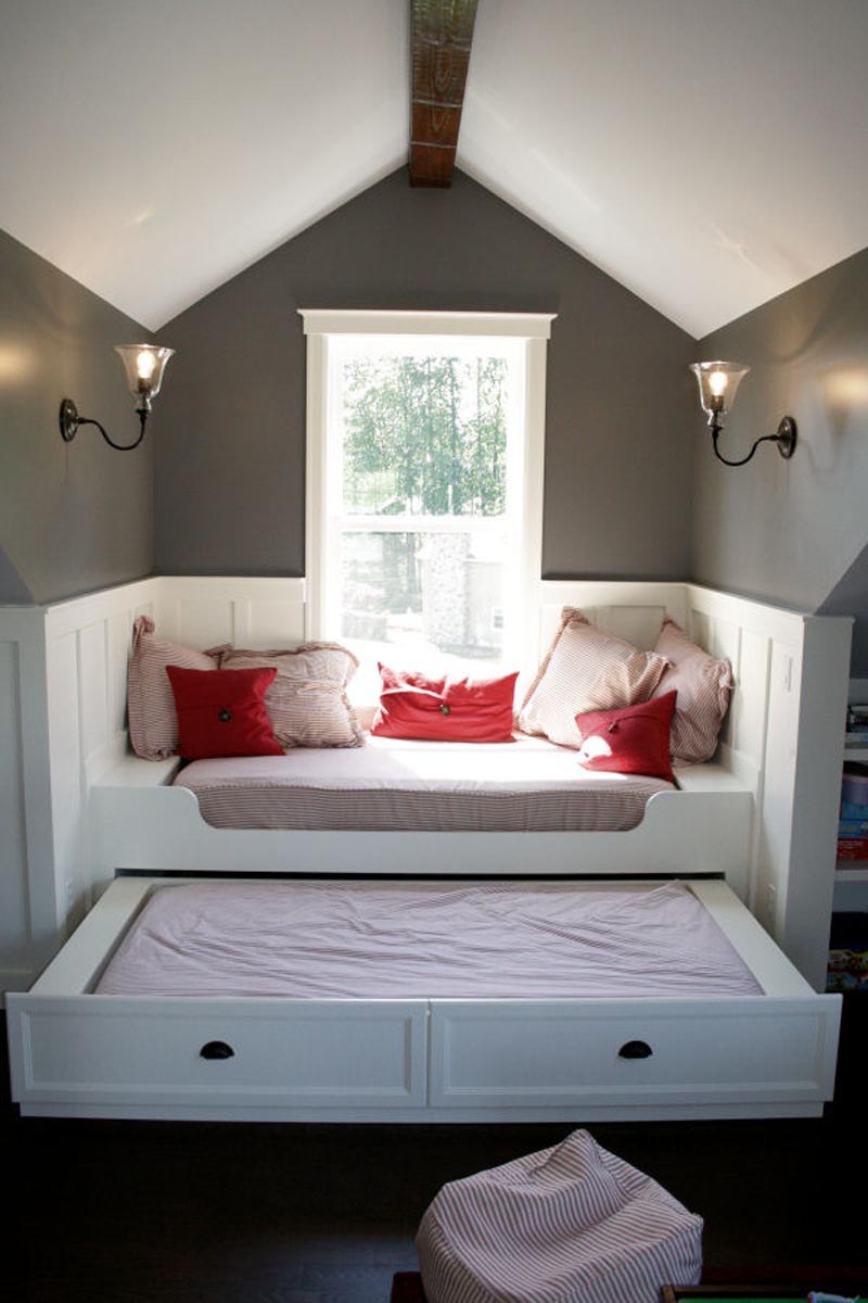 подиум для кровати в маленькой комнате