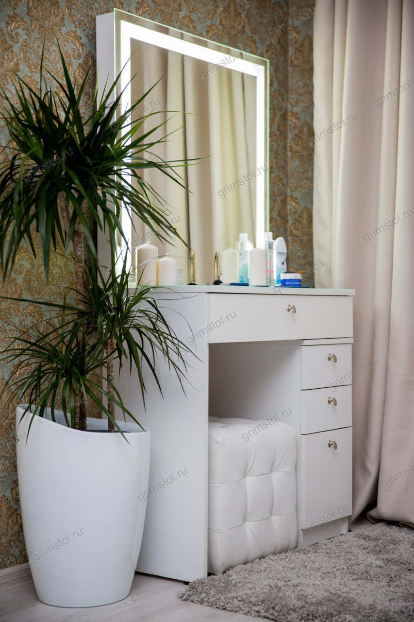 Гримерный столик цвета Пальмира