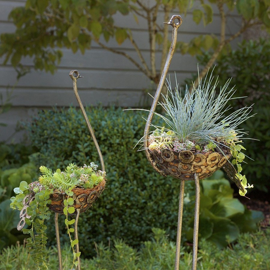 Необычный декор для сада