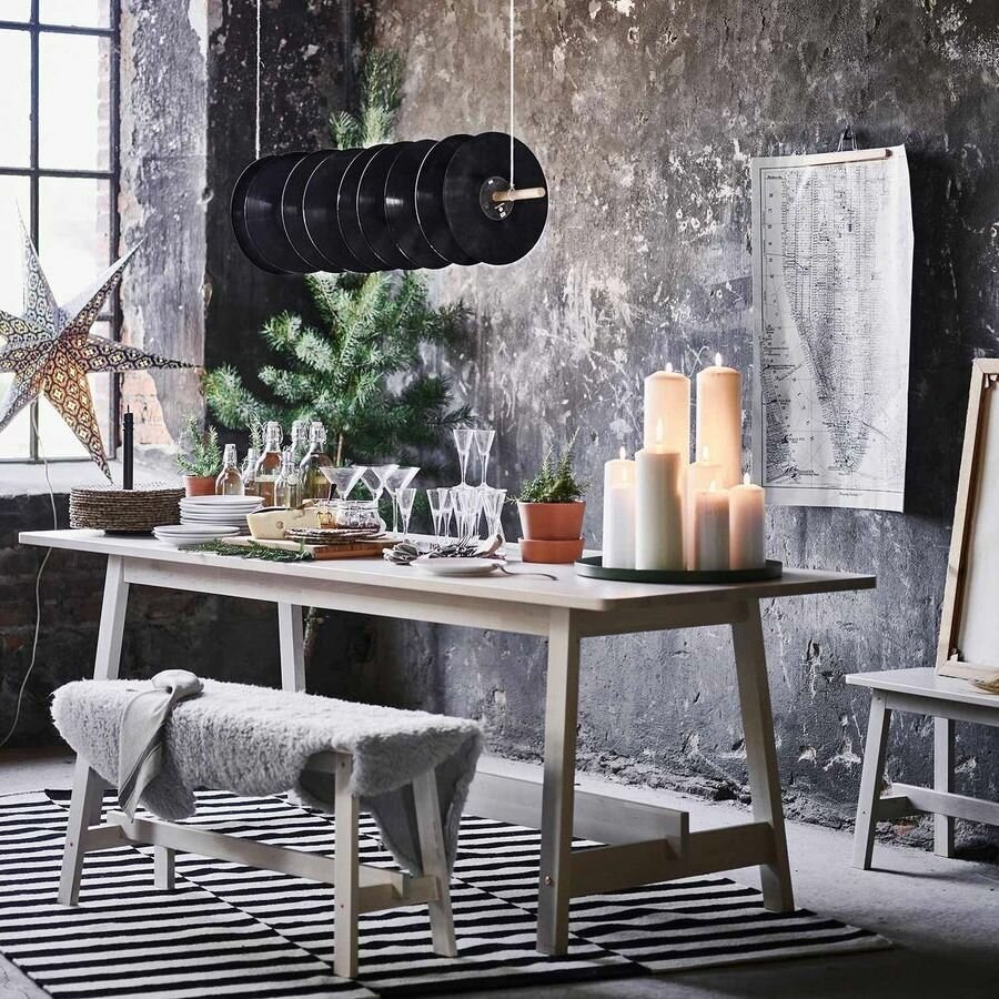 Стол стиля гранж в интерьере