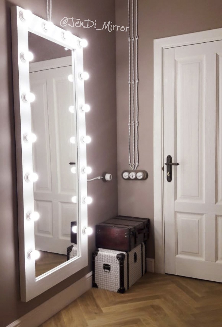 Гримерное зеркало 70х80