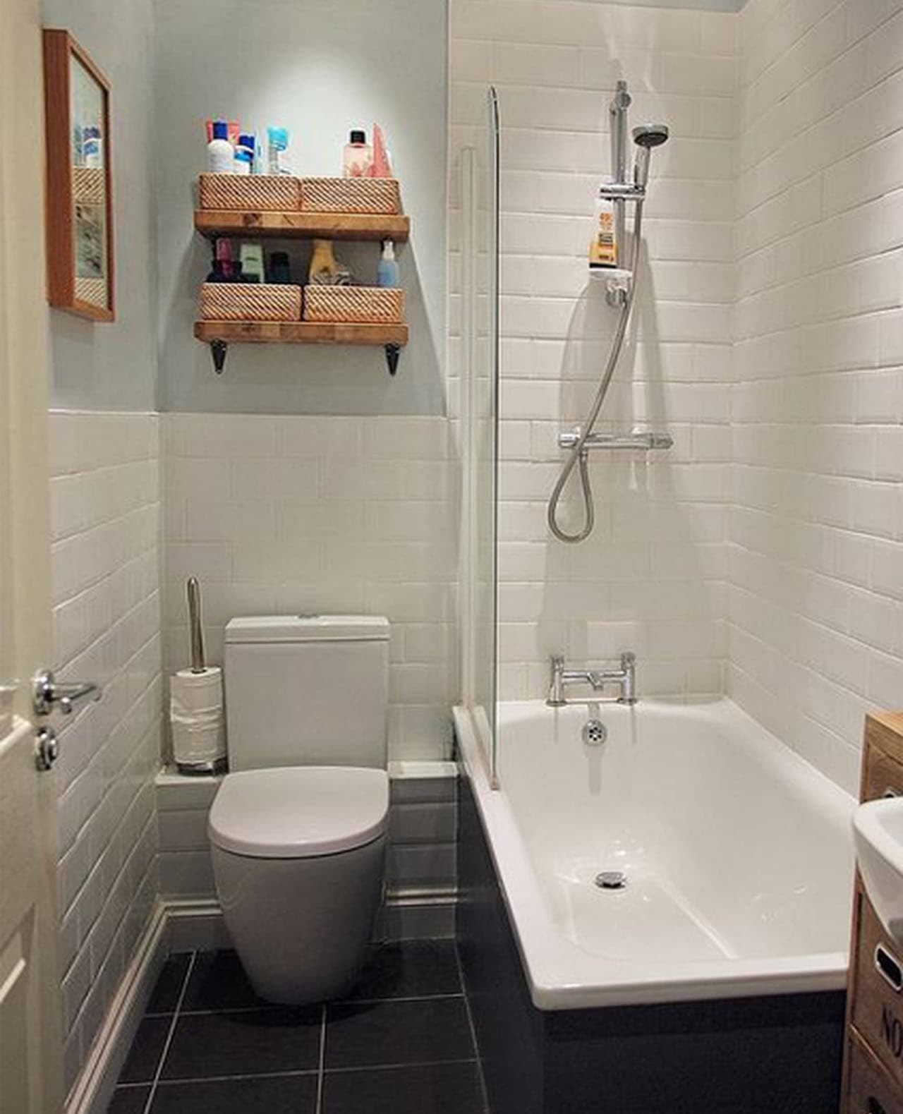 Фото маленьких санузлов. Небольшие Ванные комнаты. Дизайн маленькой ванной. Ванная комната с туалетом. Ванная комната не большпя.