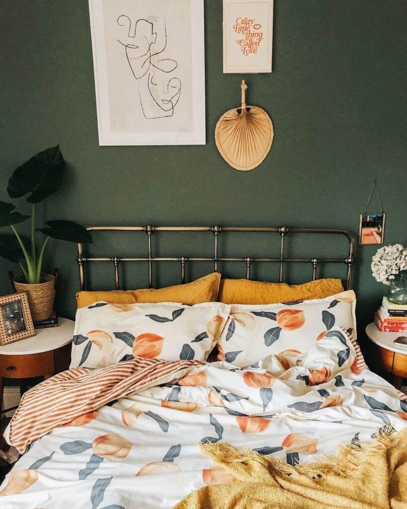 Комната цвета хаки