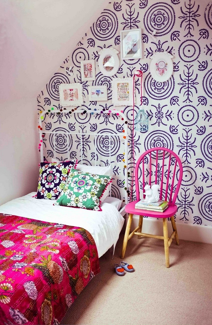 Орнамент на стене