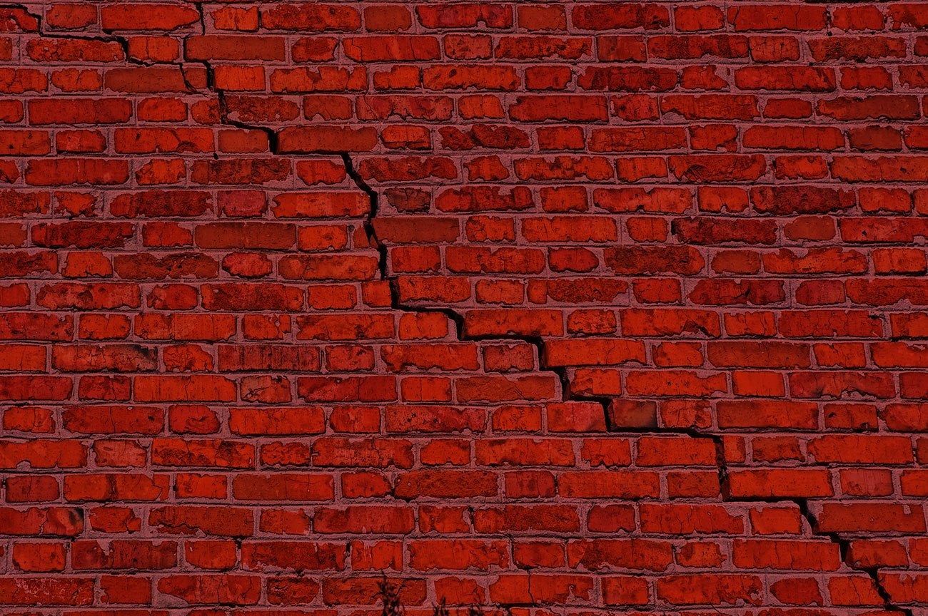 Игры красная стена. Red Brick (красный кирпич) сайдинг. Кирпичный фон. Красная кирпичная стена. Кирпичная стена фон.