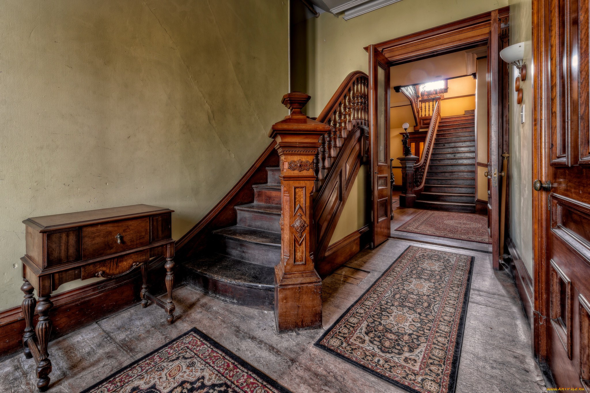 Богатый старинный дом. Грейнджер Холл особняк лестница. Викторианский особняк внутри Холл. Особняк Данте Манор. Дом поместье 19 века Англия внутри.