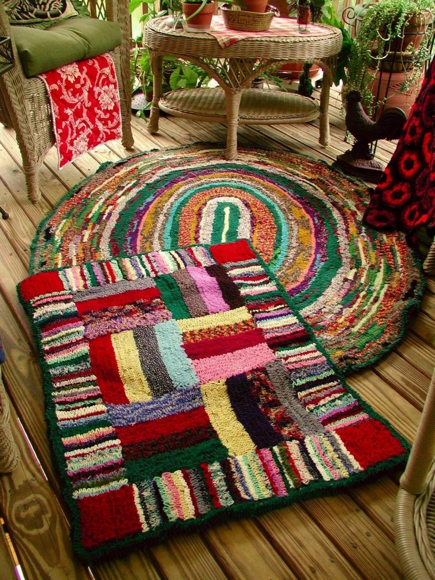 Коврик из остатков плюша