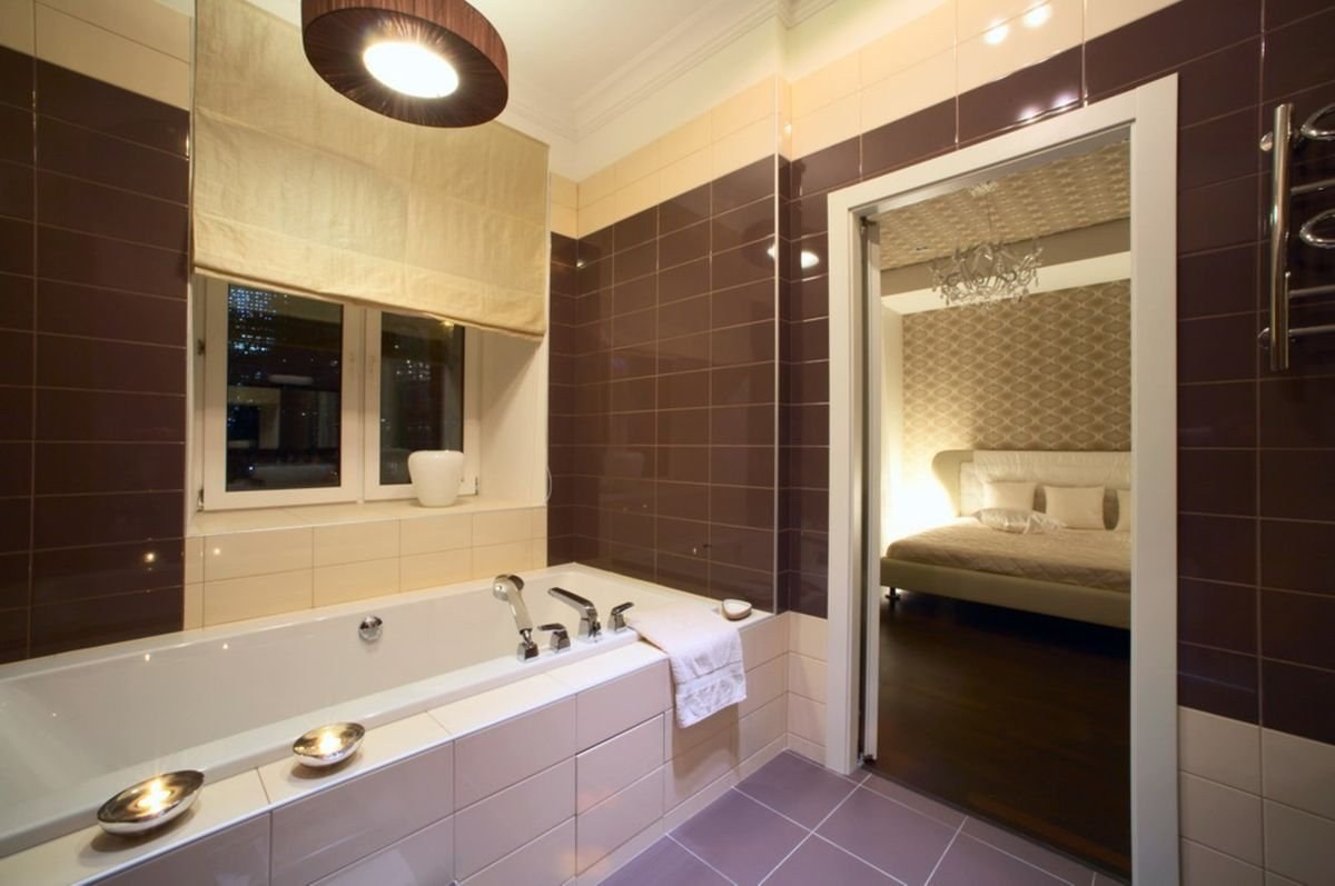 Ванна дизайн коричневая. Коричневая плитка в ванной. Ванная комната коричневый. Коричневая ванная. Ванная комната в коричневом цвете.