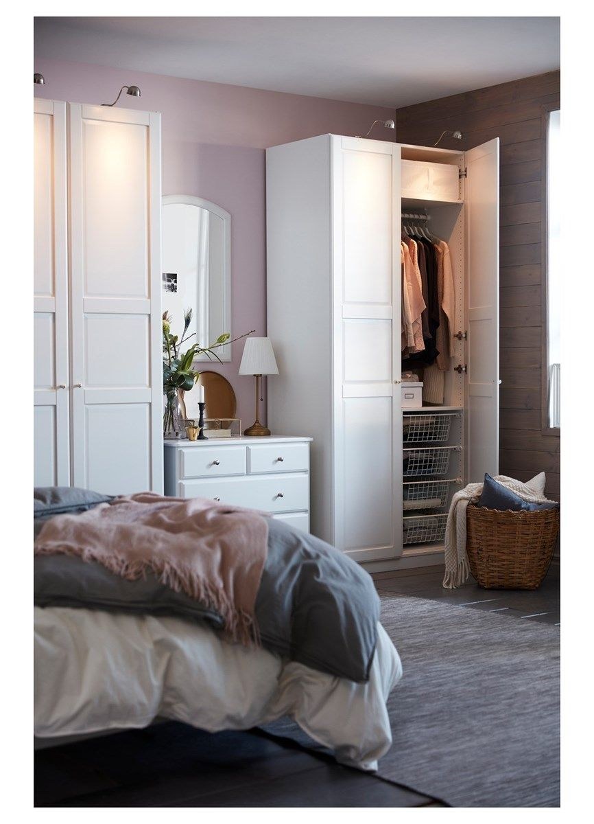 Встроенный шкаф с дверьми ПАКС