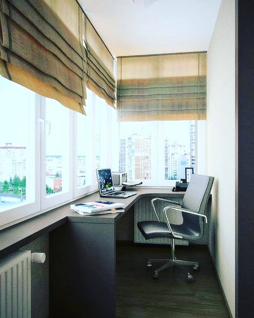 Рабочее место на балконе