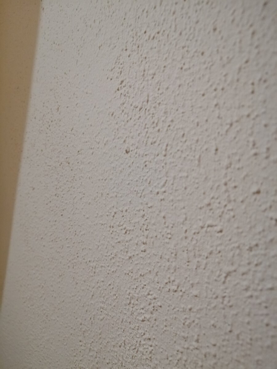 Стены штукатуркой вместо обоев