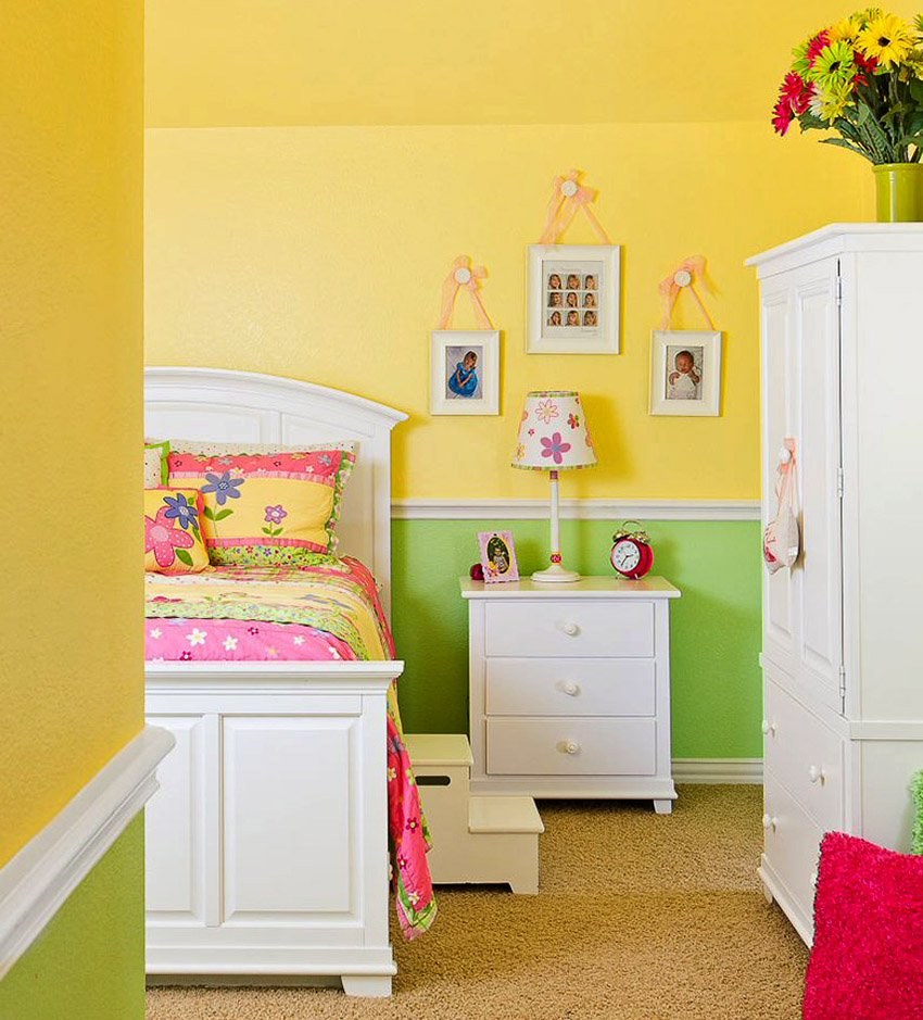 Детская светло желтая спальня