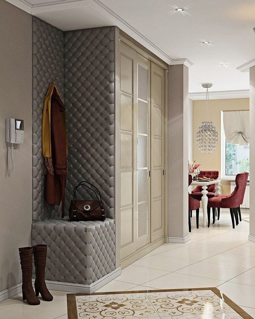 Мягкие панели в прихожей