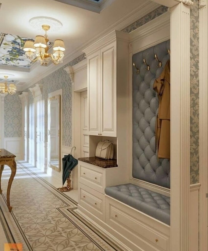 Прихожая классика