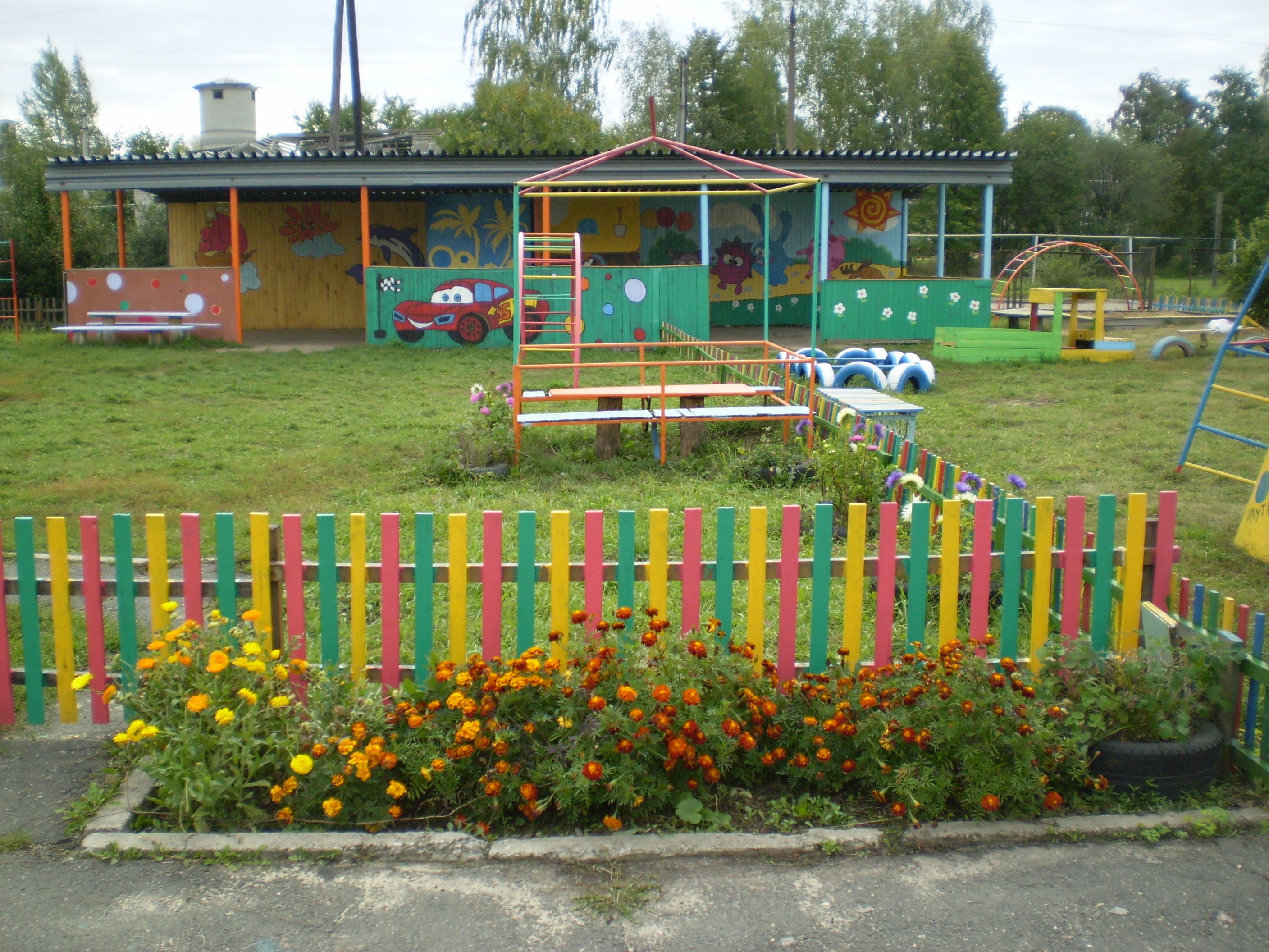 Оснащение прогулочных участков детского сада