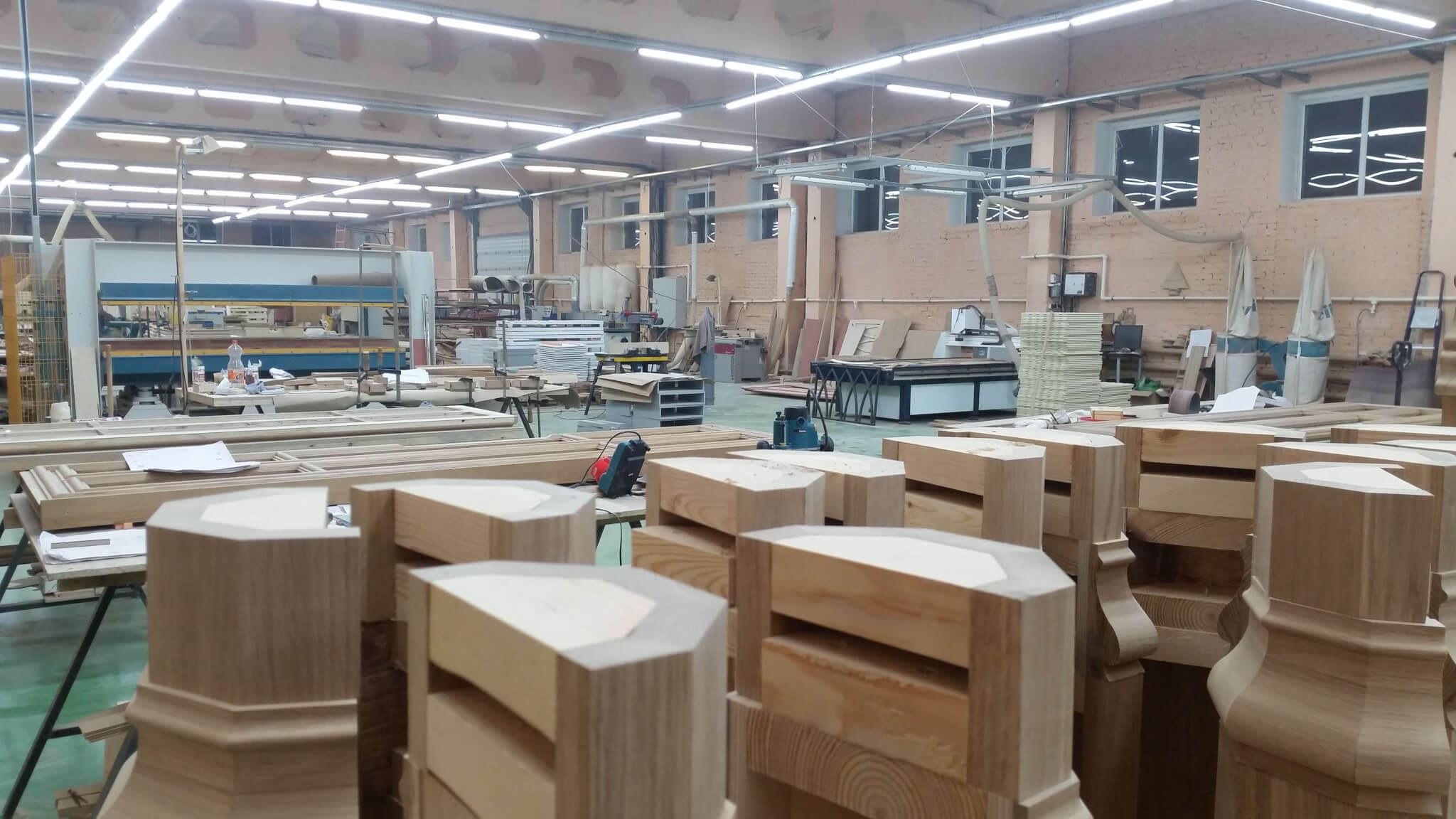 Мебельная фабрика на Челиева