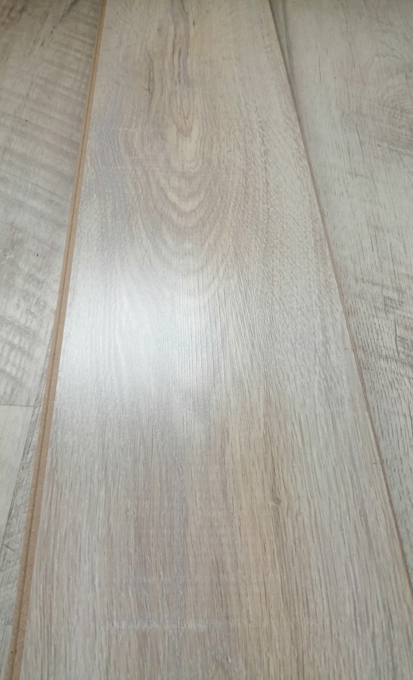 Ламинат Kronospan Castello Classic 8075 ясень белый